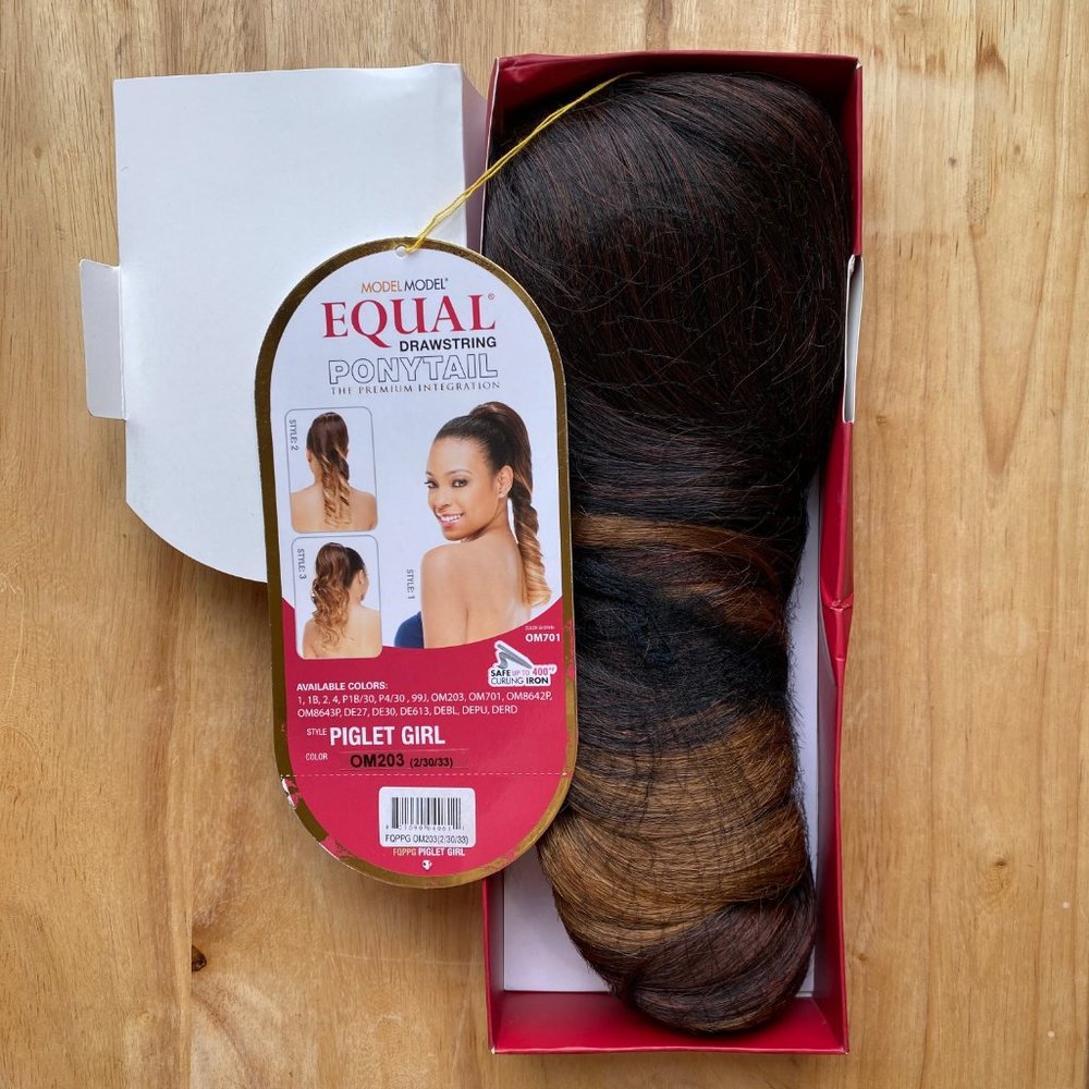 #89 MODEL MODEL PIGLET DRAWSTRING PONYTAIL